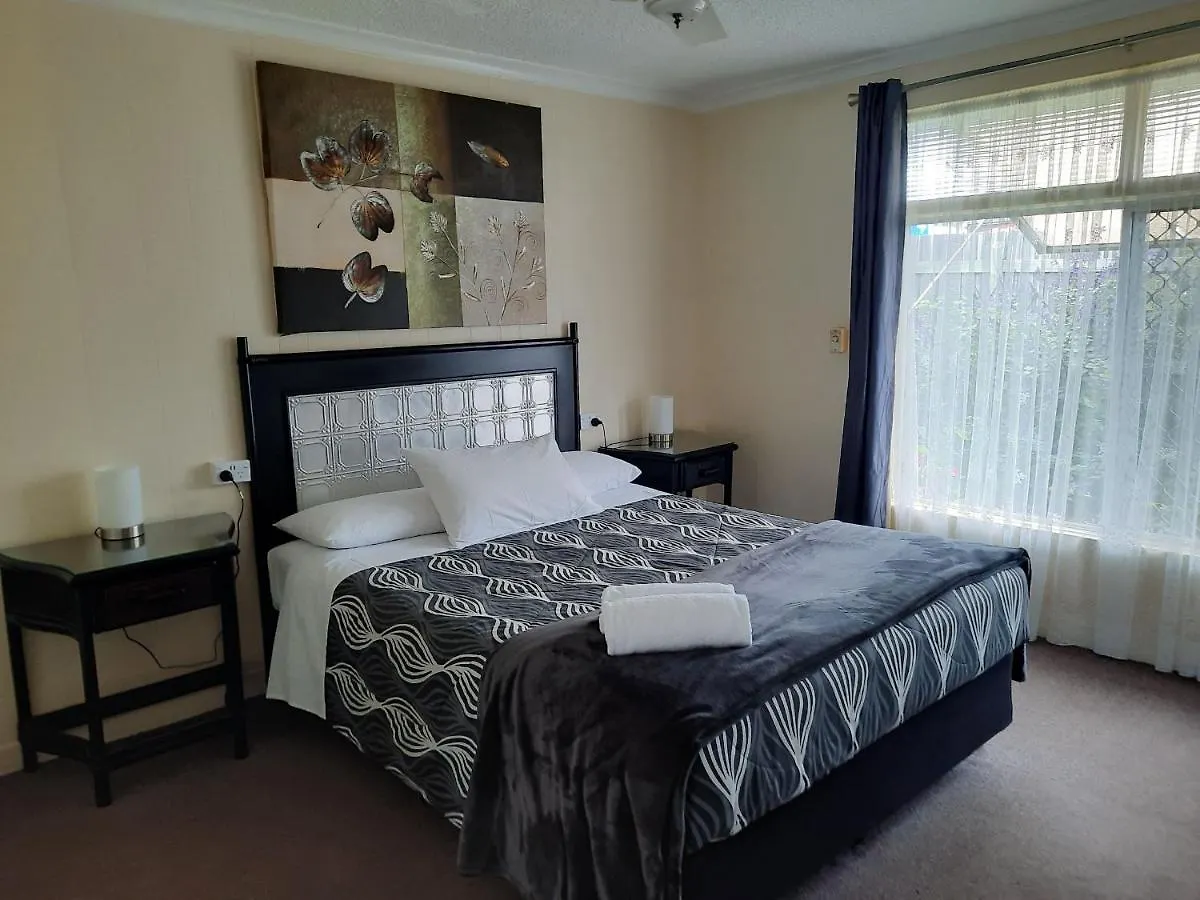 Flying Spur Motel Toowoomba Australia